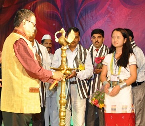 The Governor of Arunachal Pradesh Shri JP Rajkhowa lighting the inaugural lamp of the SONABYSS�15, the annual techno-cultural festival of North Eastern Regional Institute of Science and Technology (NERIST), Nirjuli in its campus on 2nd November 2015.